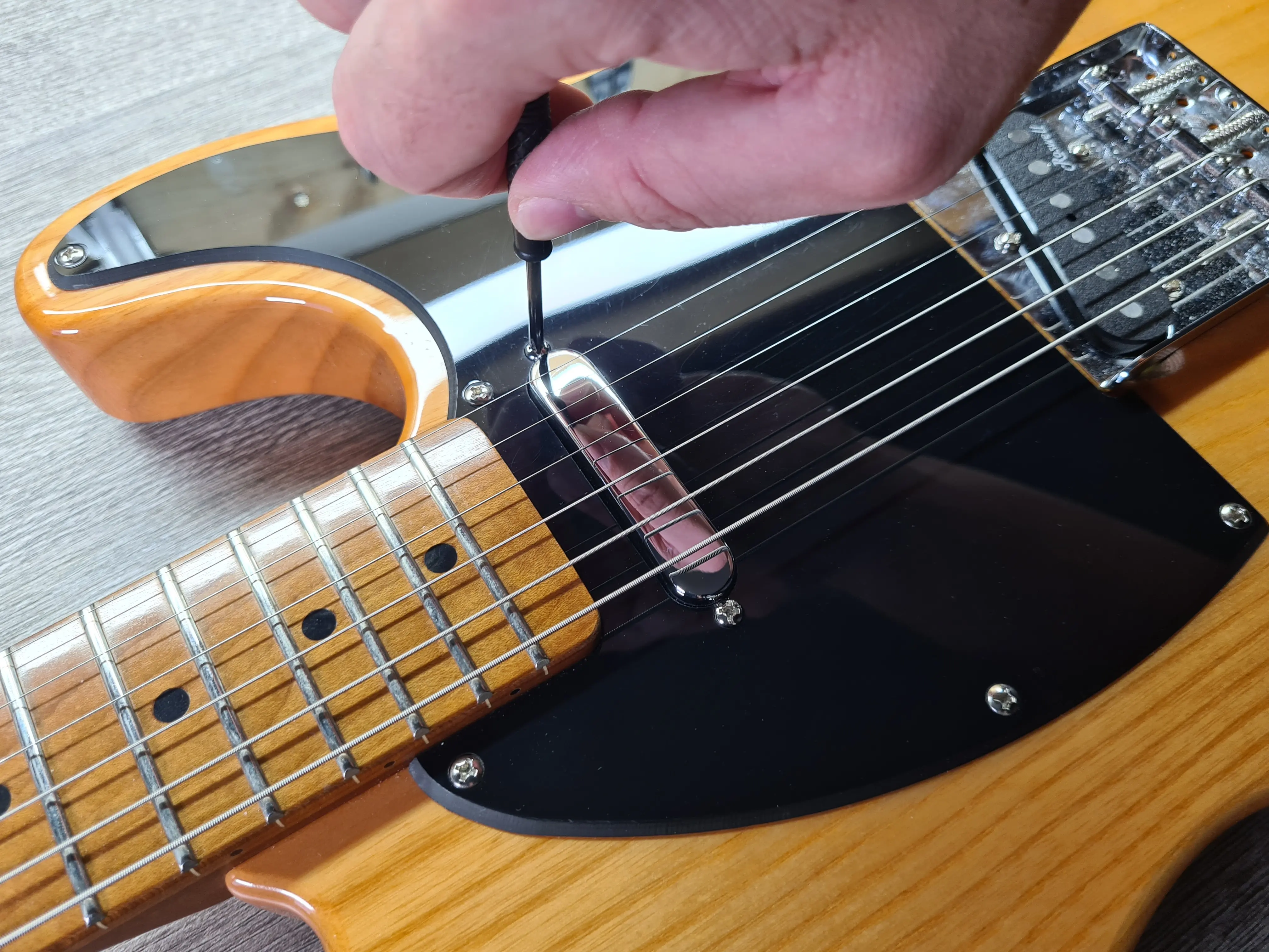Adjusting Telecaster Pickup Height